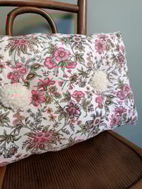 Image 2 of Coussin " Jardin de Louise "