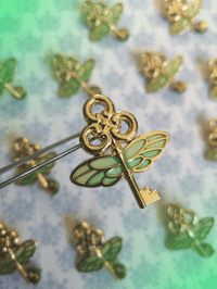 Image 4 of Fairy Key Hard Enamel Pin