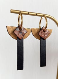 Image 2 of Boucles d'oreilles modulables Chloé cuir précieux