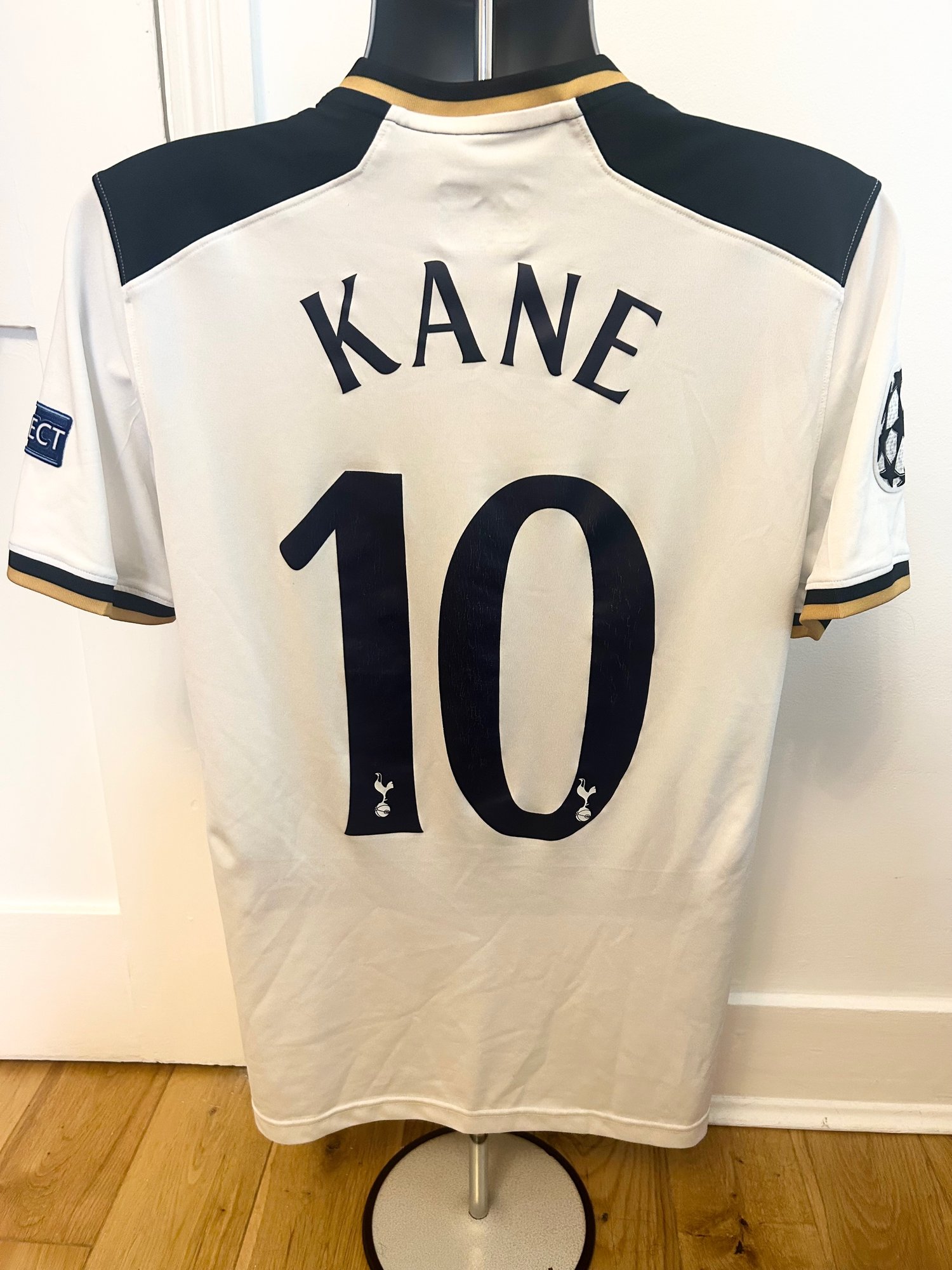 Image of Tottenham Hotspur “KANE 10” 2016/17 Home Shirt + UCL patches (S)