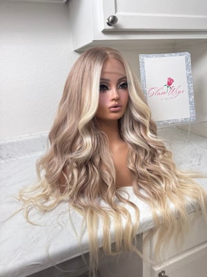 Image of Hillary luxury free part (pre order)