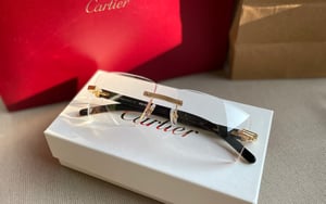 Image of AUTHENTIC CARTIER CT0286O 003 - [MIXED HORN] CUSTOM LENS 009