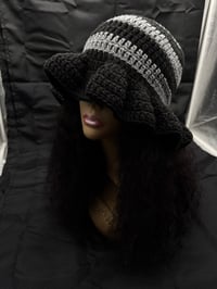 Image 4 of Bucket Ruffle Hat & Earring Set - Med