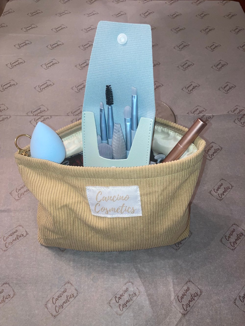 Image of BACK-TO-BUSINESS BEAUTY BAG ($24 VALUE FOR $17.99!) 