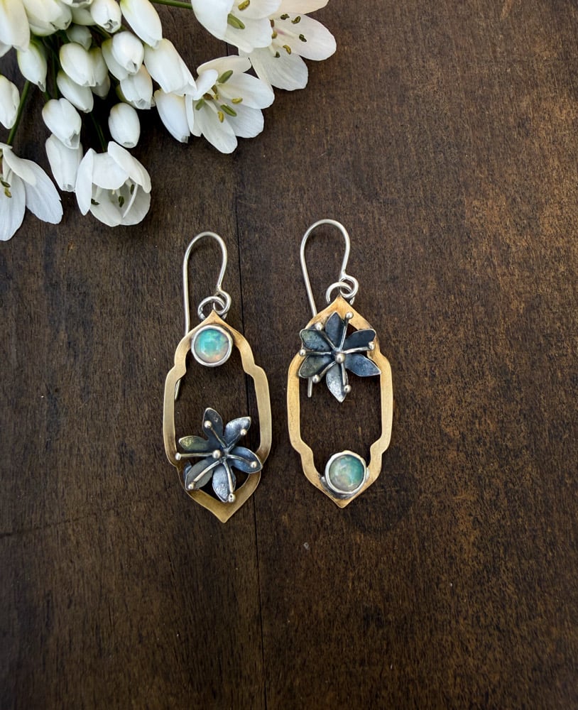 Image of Starlight on Emerisa White Asymmetrical Earrings