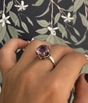 Incroyable bague solitaire du XIXème siècle, poinçon sanglier et améthyste, Taille 55