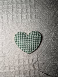 Image 6 of Broche coeur vichy 