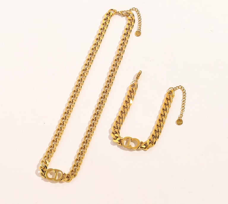 CD inspired Cuban  Image 3