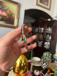 Image 2 of Pulsera de San Judas (verde/rojo) 