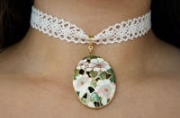 Image 1 of raya choker