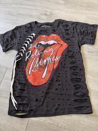 Small tougue out lace destroyed 