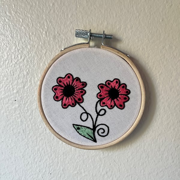 Image of Swirly Flower Hoop 