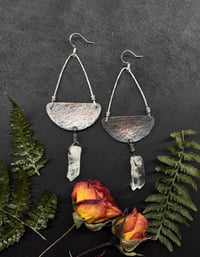 Mixed Metal & Polished Quartz Earings 