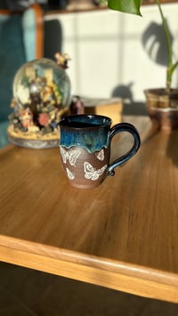 Image 4 of Butterfly mug 03
