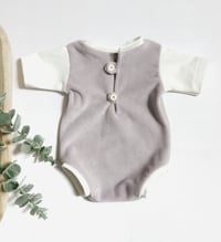 Image 1 of Newborn boys bodysuit Amir | gray | white