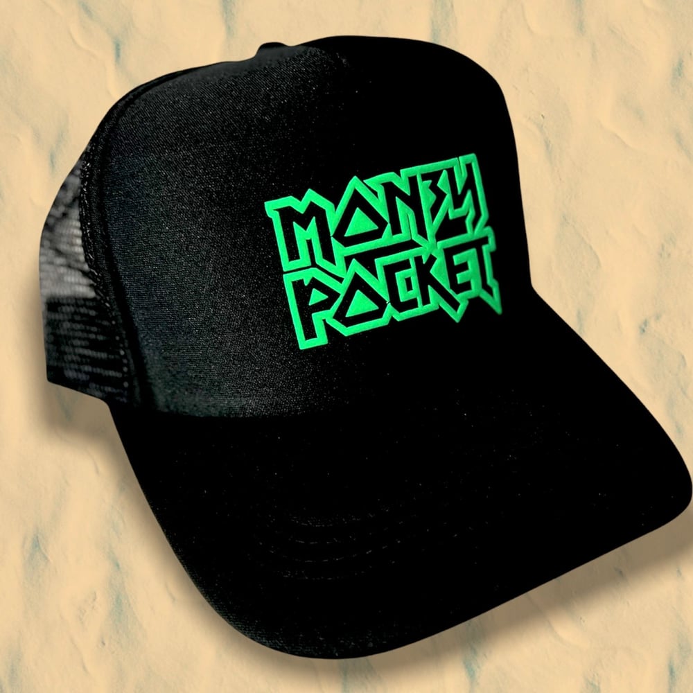 RETRO TRUCKER HAT // BLACK & GREEN 