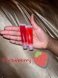 Image 1 of Strawberry Scented Gloss 🍓