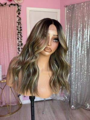 Image of Tiana luxury (ready to ship)