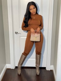 Image 3 of It Girl 