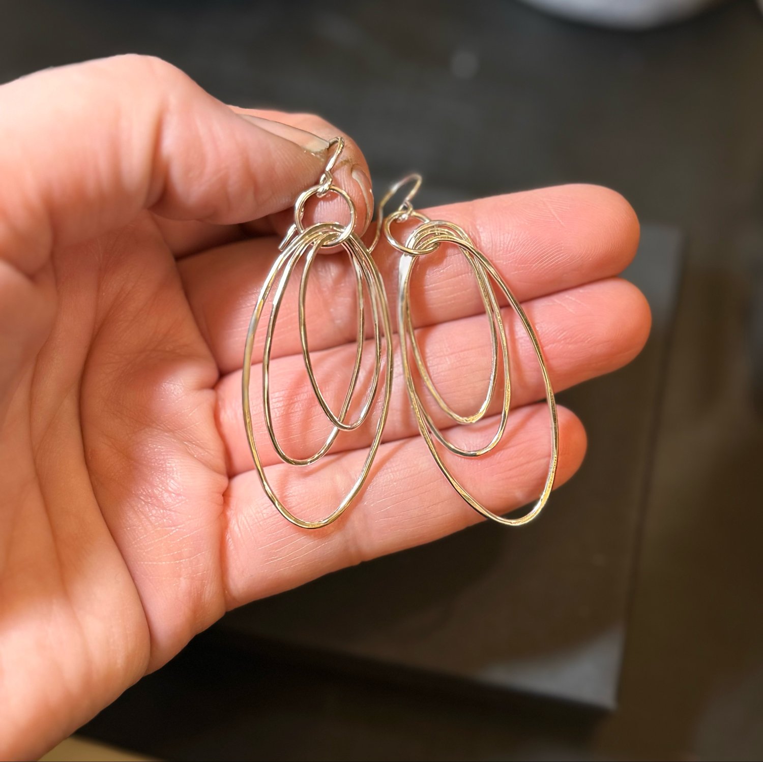 Image of Oval Looped