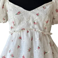 Image 8 of Boho Festival White Rose Floral Eyelet Overlay Babydoll Top with Puff Sleeve - Size M - Trixxi