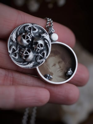 Image of TRINITY PHOTO LOCKET