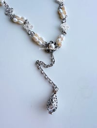 Image 2 of Pearl Lariat 