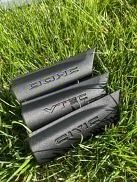 "DOHC" / “VTEC” / "CIVIC"/ "SiR" Fender Moldings (90-91 Civic Hatch)