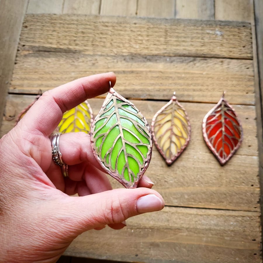 Image of Glass & Filigree Leaf Pendant -stained glass 