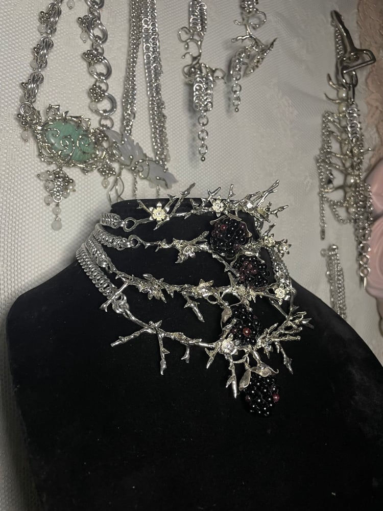 Blackberry choker Image 2