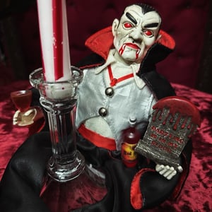 Image of Vintage Dracula wrap around 