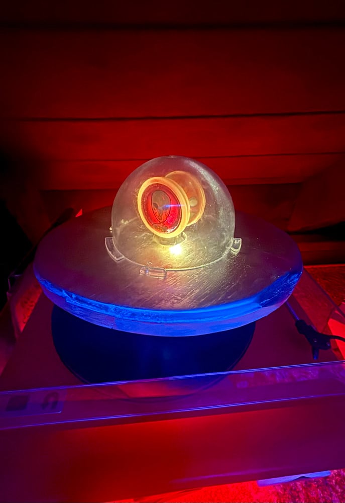 Image of Glow in the Dark Alien Freebane One with UFO display 