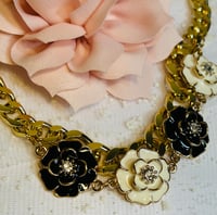 Image 4 of Flower & Rhinestone Chunky Gold Chain Necklace 