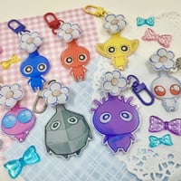 Image 2 of Pikmin Acrylic Charms
