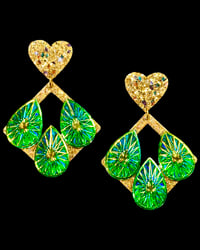 DREAM GLITTER QUADRATUM Earring - Green + Heart