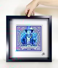 CADRE VITRINE "AZULEJO" - GABRIELLE CHANEL