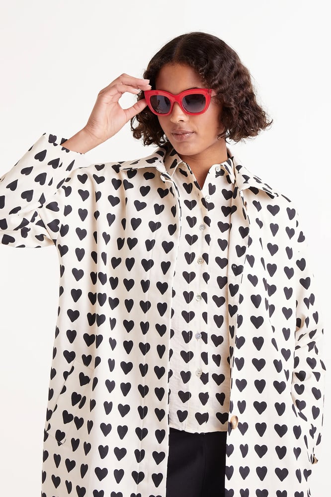 Image of Camisa corazones negros