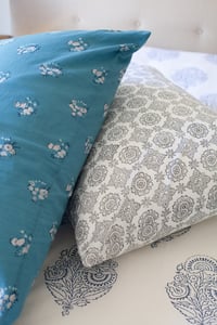 Image 3 of Blackbird Pillowcase