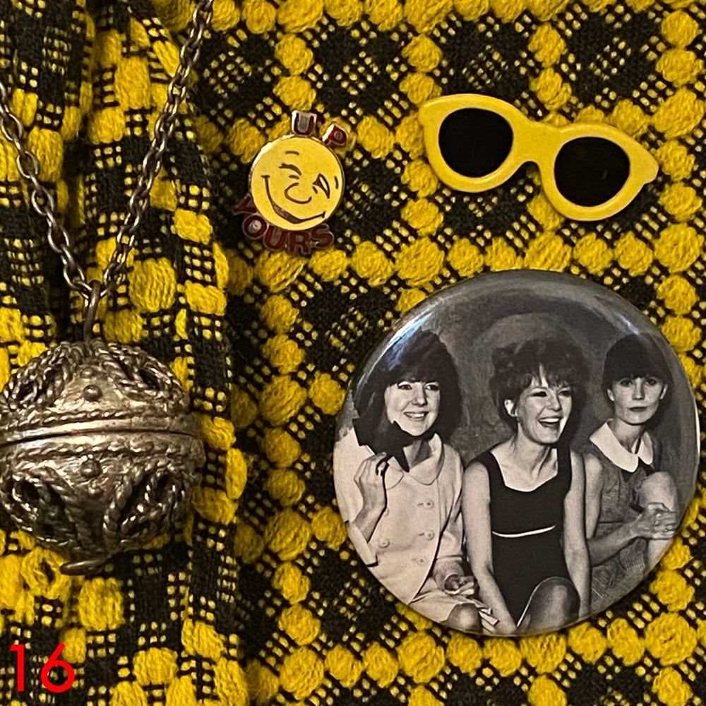 Image of Girl Groups & Girl Singers buttons! (Volume II)