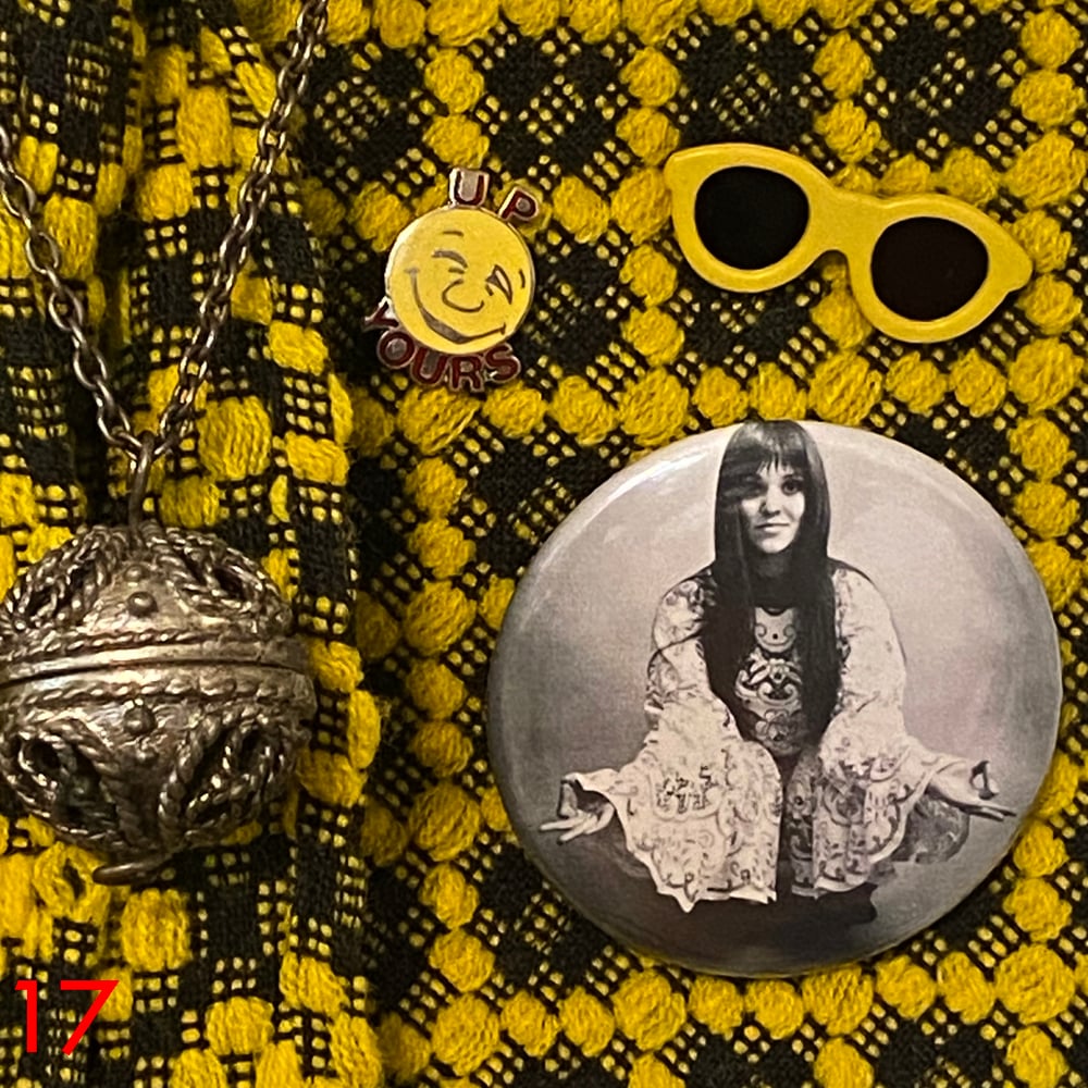 Image of Girl Groups & Girl Singers buttons! (Volume II)