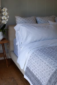 Image 6 of Blackbird Quilt