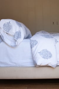 Image 8 of Indigo Poppy Duvet
