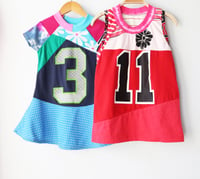 Image 3 of daisy pink blue three 3T 3 3rd third twirly birthday bday party short sleeve mix prints dress