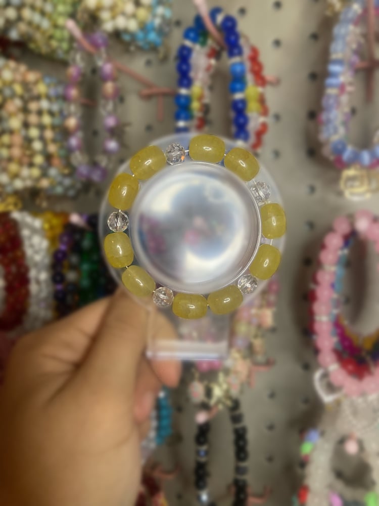 Image of Yellow Oval