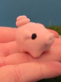 Image 3 of Curly the piggy