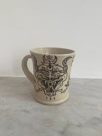 Image 1 of Mug (devil + shell) 