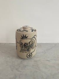Image 10 of Box (skull + dove) 