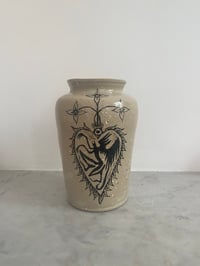 Image 4 of Vase (mischievous heart + Kiss) 