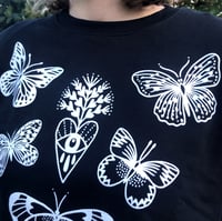 Image 2 of Sweat Papillons