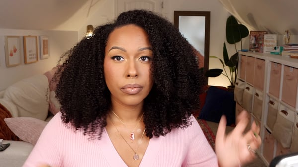 Image of ISEEHAIR AFRO CURLY V PART WIG